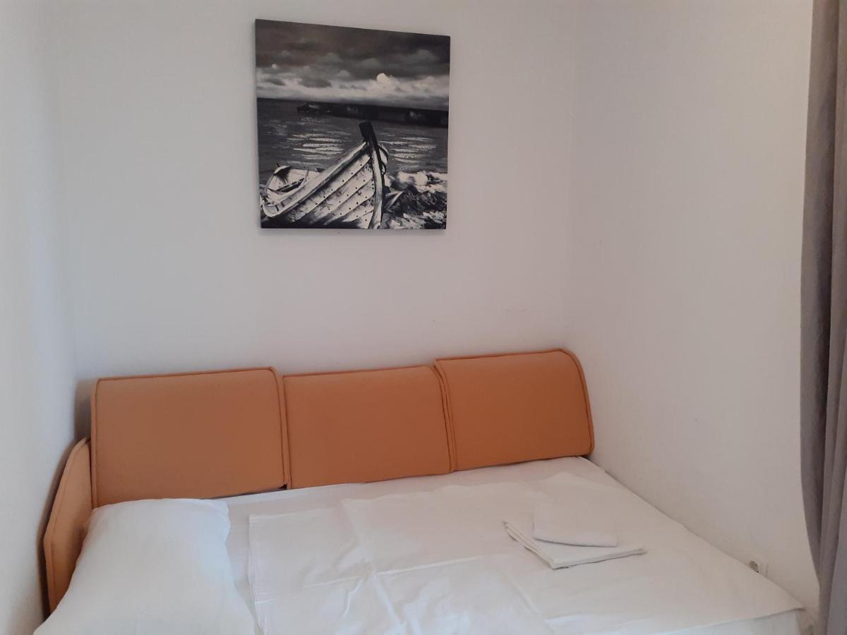 Apartment Conty On The Ground Floor Малинска Екстериор снимка